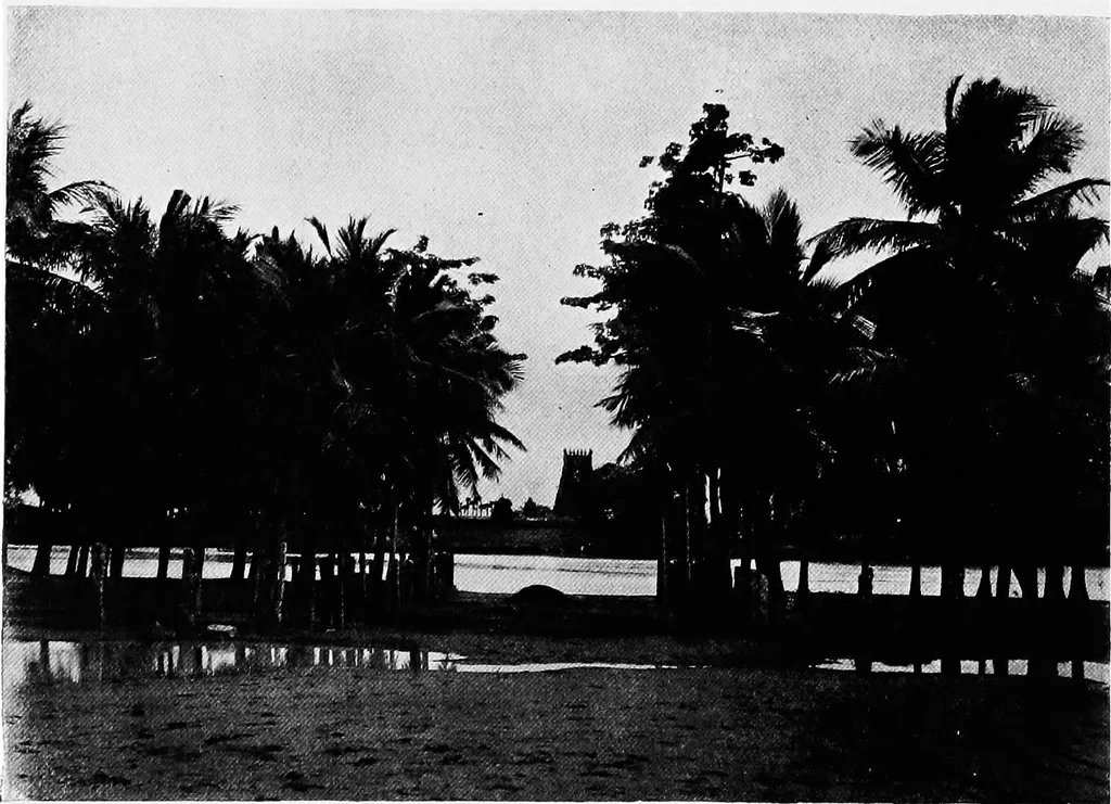 An illustration from Town planning in Madras : a review of the conditions and requirements of city improvement and development in the Madras Presidency, 1918, leaf 77