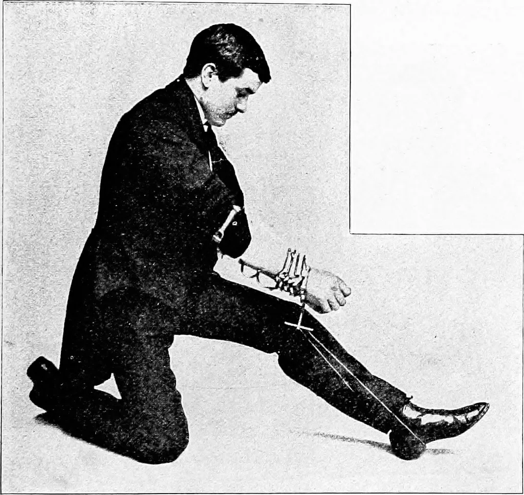 An illustration from The old and the new magic, 1906, leaf 350