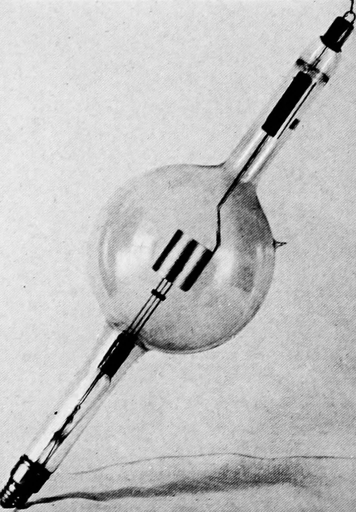 An illustration from Elements of radio telephony, 1922, leaf 61