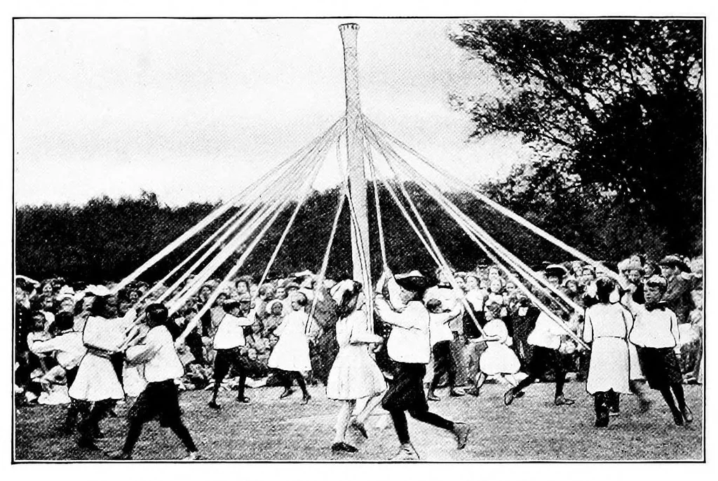 An illustration from Play and recreation for the open country, 1914, leaf 227