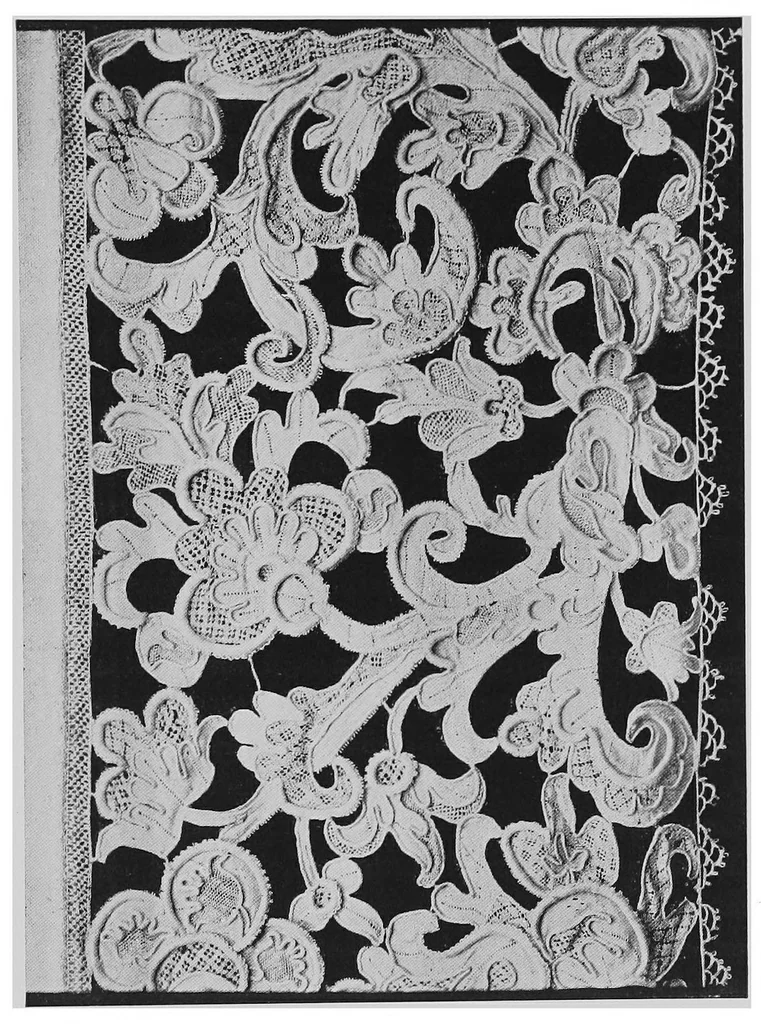 An illustration from Point and pillow lace : a short account of various kinds, ancient and modern, and how to recognise them, 1899, leaf 62