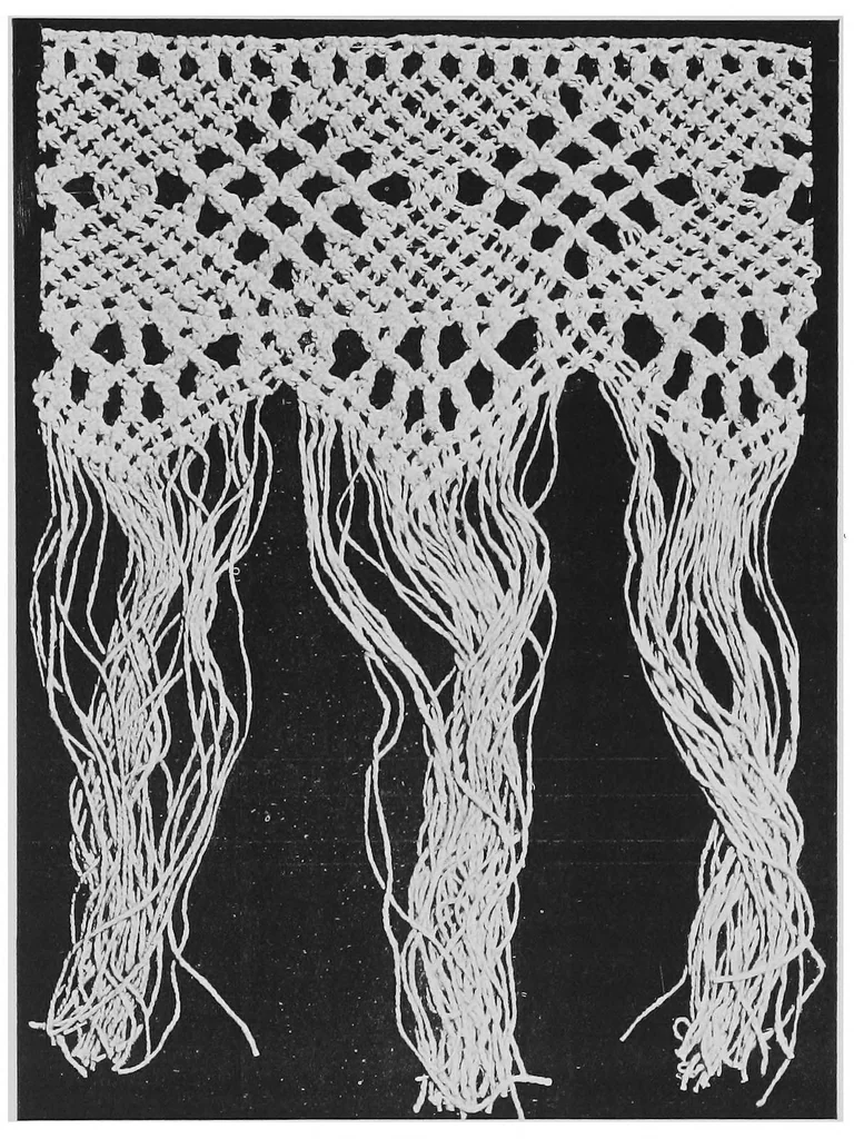 An illustration from Point and pillow lace : a short account of various kinds, ancient and modern, and how to recognise them, 1899, leaf 88