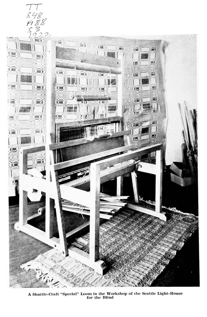 An illustration from Shuttle-craft courses in weaving, 1922, leaf 5