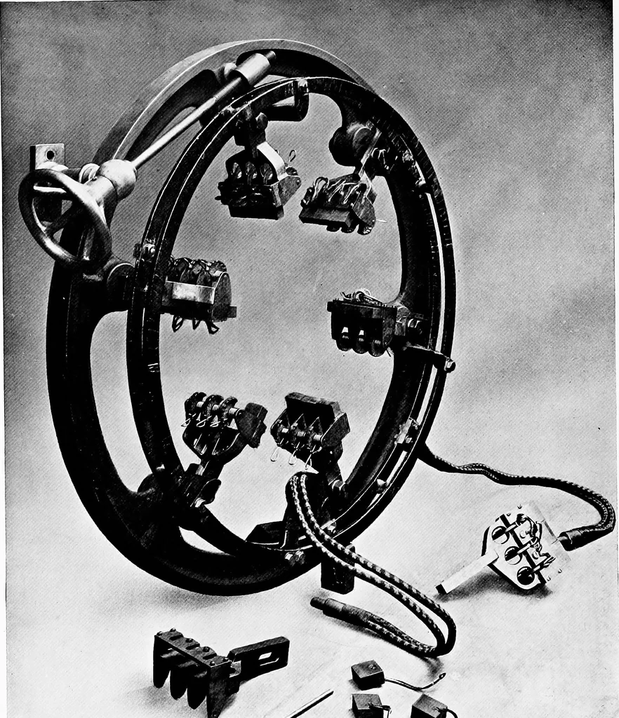 An illustration from A dictionary of electrical engineering, 1911, leaf 7