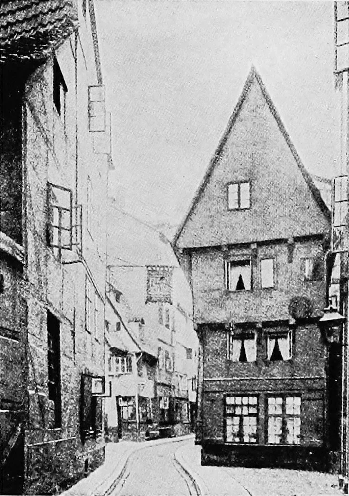 An illustration from City planning, with special reference to the planning of streets and lots, 1916, leaf 64