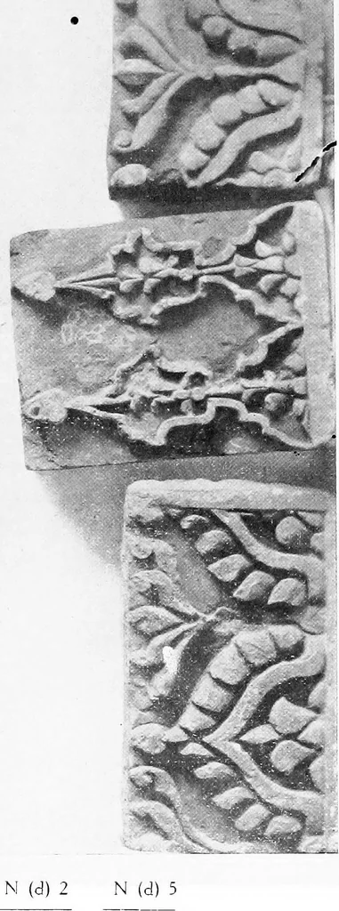 An illustration from Handbook to the sculptures in the Museum of the Bangiya Sahitya Parishad, 1922, leaf 198