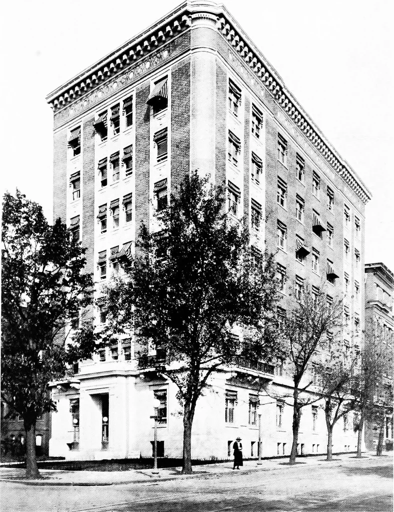 An illustration from Selections from the latest work of Milburn, Heister & Co., architects, 1919, leaf 38