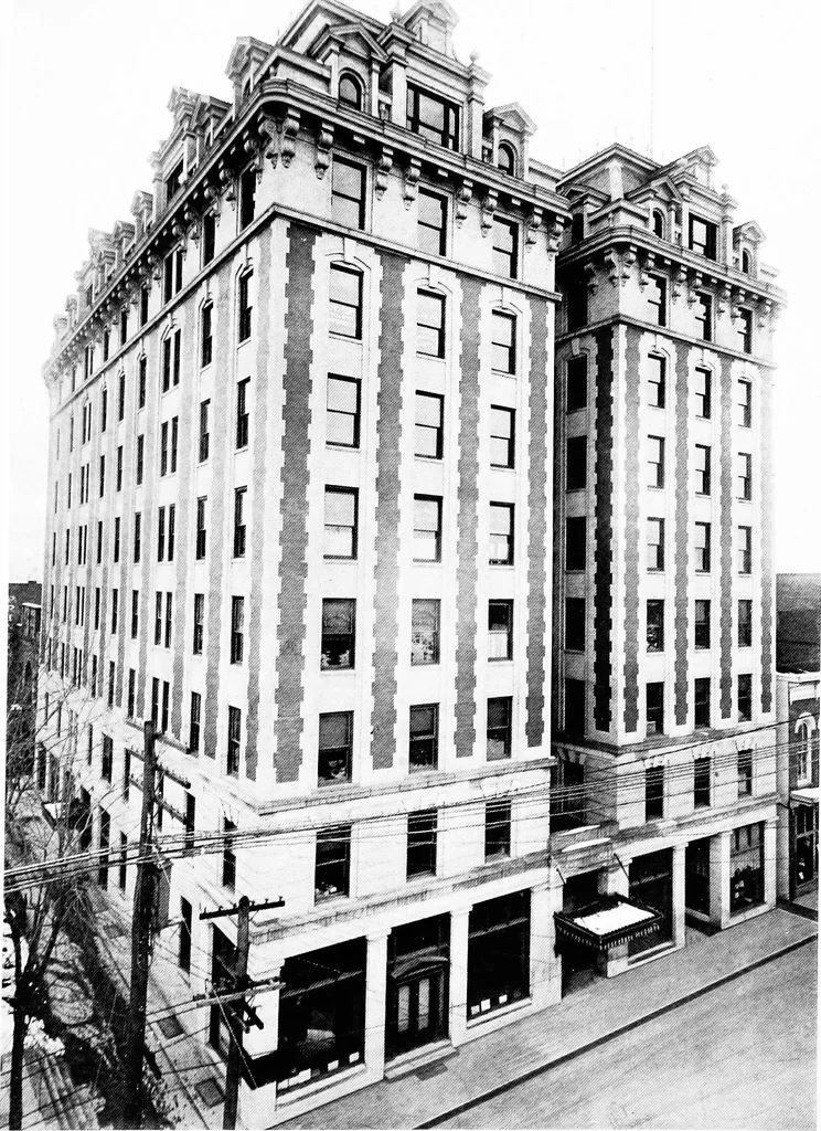 An illustration from Selections from the latest work of Milburn, Heister & Co., architects, 1919, leaf 40