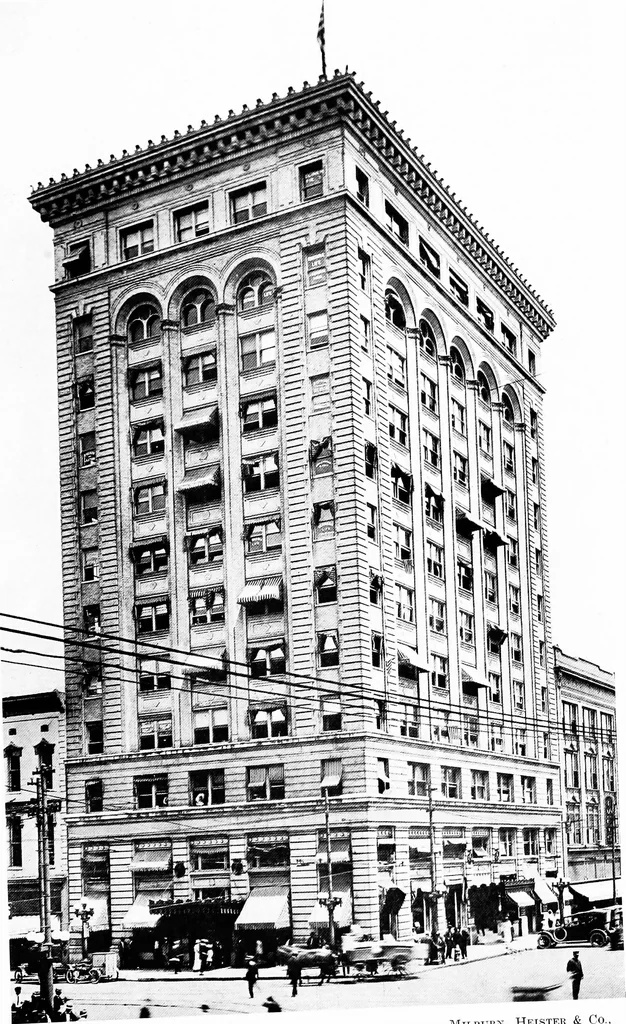 An illustration from Selections from the latest work of Milburn, Heister & Co., architects, 1919, leaf 44