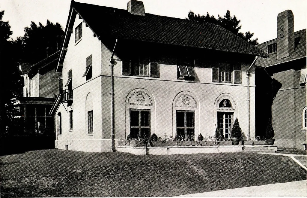 An illustration from Fireproof construction : for houses and other buildings of moderate cost, 1911, leaf 12