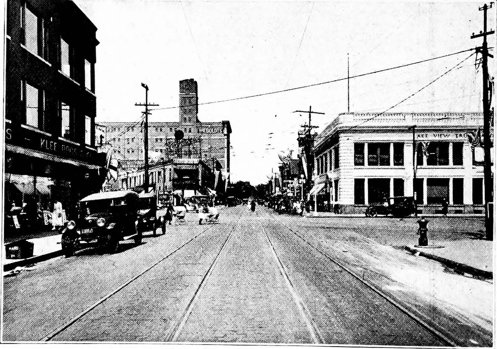 An illustration from Board of Local Improvements : City of Chicago, 1921, leaf 13