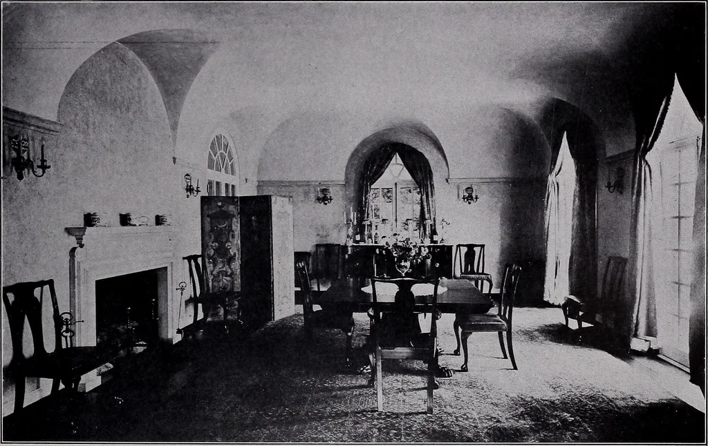 An illustration from Current architecture: published in connection with a joint exibition [sic] held in Boston November 1916, 1916, leaf 26
