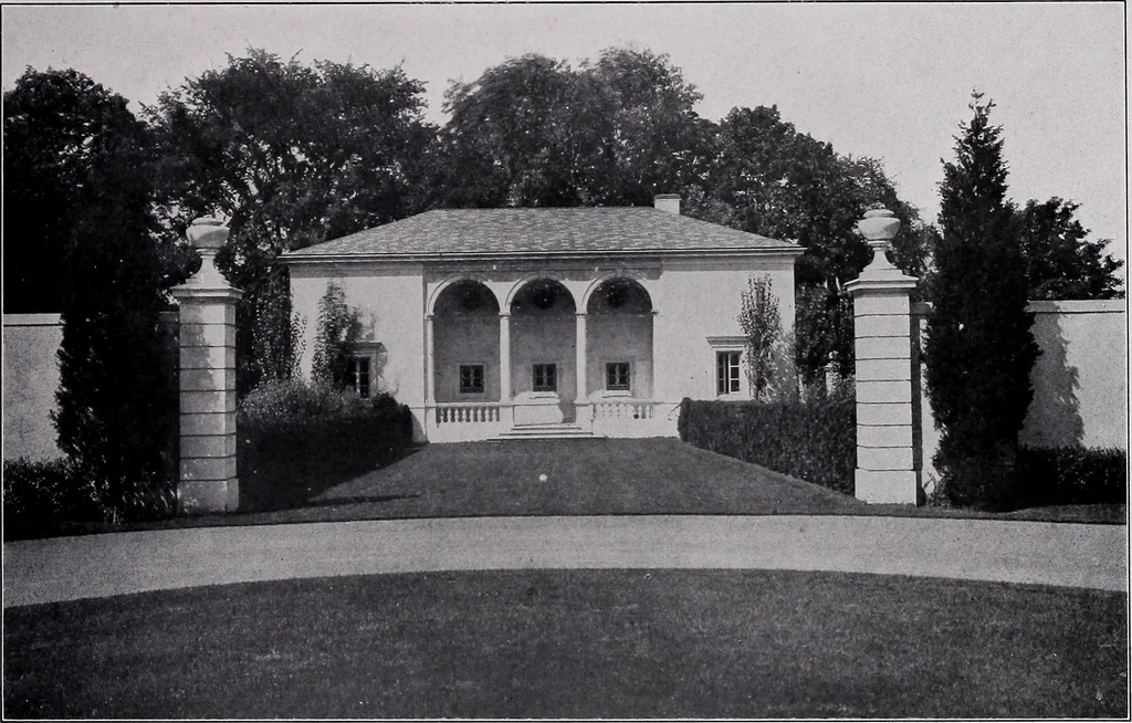 An illustration from Current architecture: published in connection with a joint exibition [sic] held in Boston November 1916, 1916, leaf 28