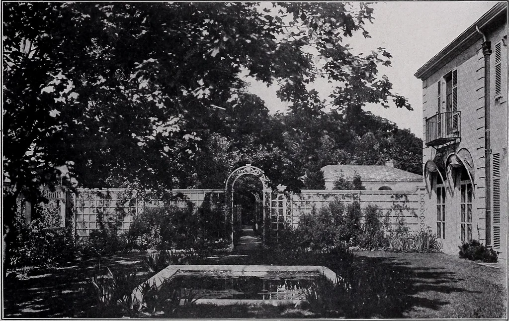 An illustration from Current architecture: published in connection with a joint exibition [sic] held in Boston November 1916, 1916, leaf 28