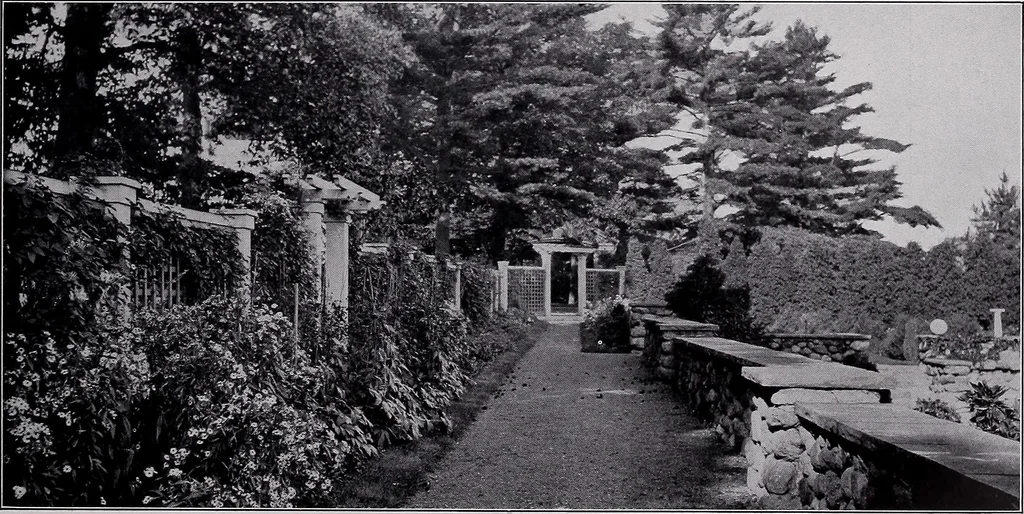 An illustration from Current architecture: published in connection with a joint exibition [sic] held in Boston November 1916, 1916, leaf 78