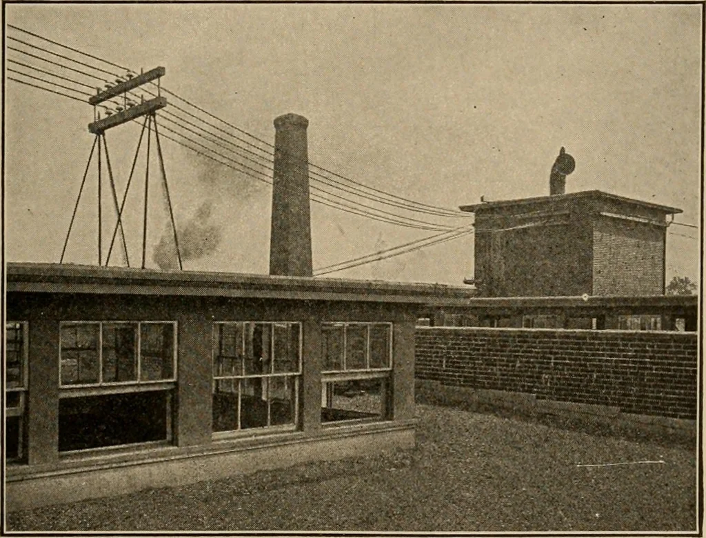 An illustration from Cyclopedia of applied electricity : a general reference work on direct-current generators and motors, storage batteries, electrochemistry, welding, electric wiring, meters, electric lighting, electric railways, power stations, switchboards, power transmission, alternating-current machinery, telegraphy, etc., 1916, leaf 193