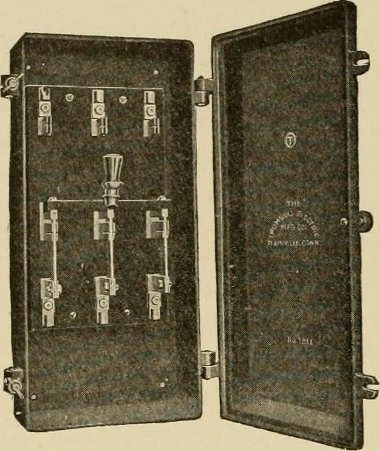An illustration from Cyclopedia of applied electricity : a general reference work on direct-current generators and motors, storage batteries, electrochemistry, welding, electric wiring, meters, electric lighting, electric railways, power stations, switchboards, power transmission, alternating-current machinery, telegraphy, etc., 1916, leaf 218