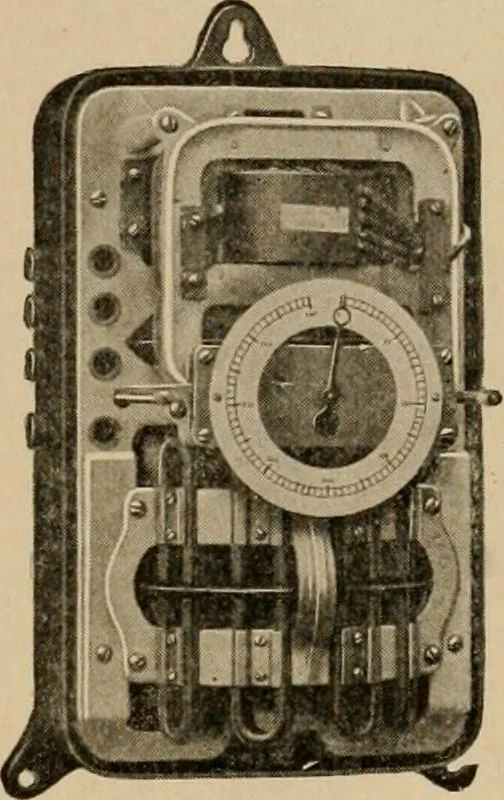An illustration from Cyclopedia of applied electricity : a general reference work on direct-current generators and motors, storage batteries, electrochemistry, welding, electric wiring, meters, electric lighting, electric railways, power stations, switchboards, power transmission, alternating-current machinery, telegraphy, etc., 1916, leaf 497