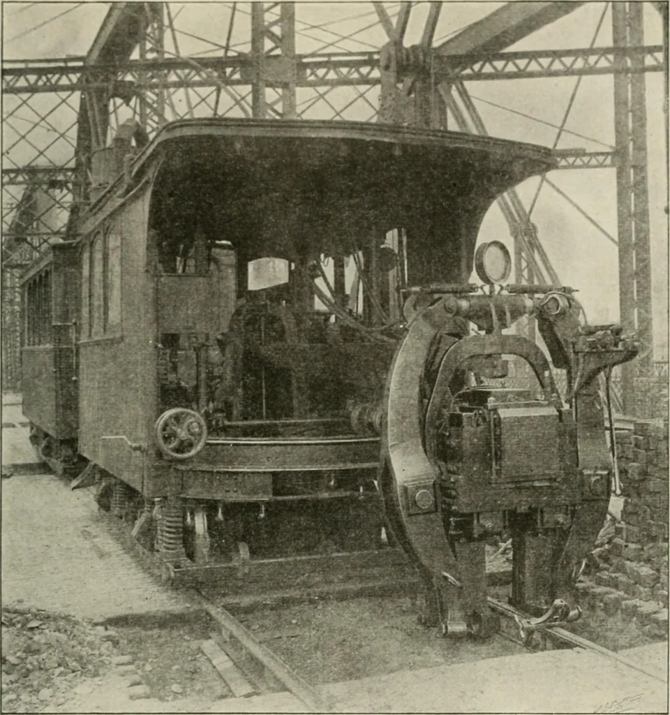 An illustration from Cyclopedia of applied electricity : a practical guide for electricians, mechanics, engineers, students, telegraph and telephone operators, and all others interested in electricity, 1905, leaf 441