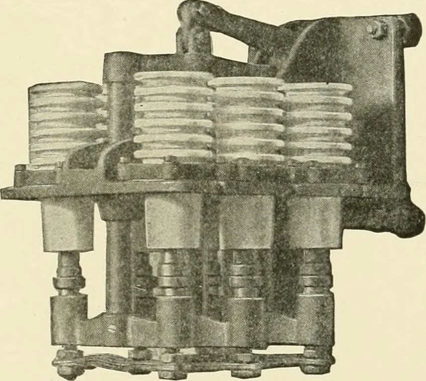 An illustration from Cyclopedia of applied electricity : a general reference work on direct-current generators and motors, storage batteries, electrochemistry, welding, electric wiring, meters, electric lighting, electric railways, power stations, switchboards, power transmission, alternating-current machinery, telegraphy, etc., 1916, leaf 316