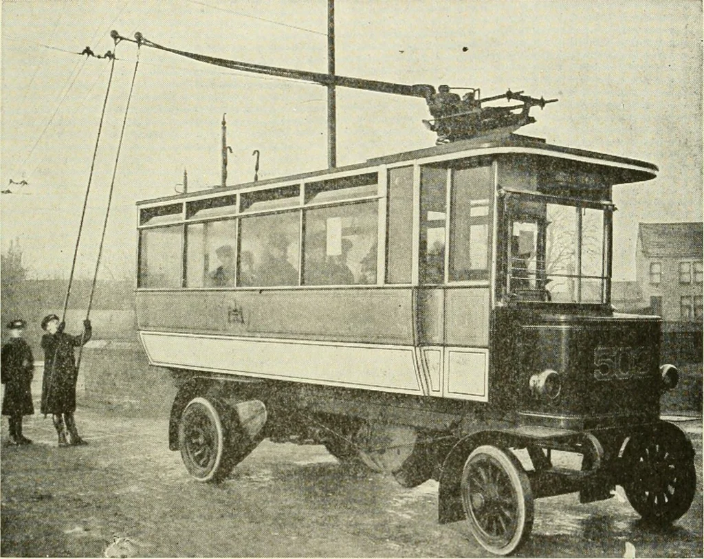An illustration from Cyclopedia of applied electricity : a general reference work on direct-current generators and motors, storage batteries, electrochemistry, welding, electric wiring, meters, electric lighting, electric railways, power stations, switchboards, power transmission, alternating-current machinery, telegraphy, etc., 1916, leaf 440