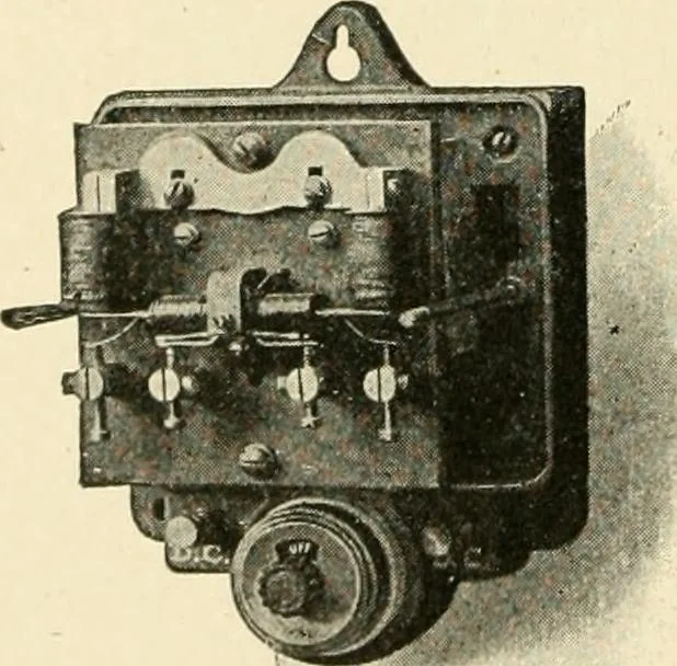 An illustration from Cyclopedia of applied electricity : a general reference work on direct-current generators and motors, storage batteries, electrochemistry, welding, electric wiring, meters, electric lighting, electric railways, power stations, switchboards, power transmission, alternating-current machinery, telegraphy, etc., 1916, leaf 339