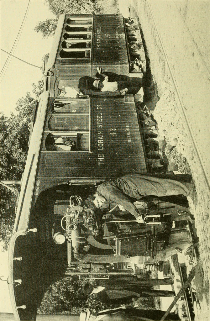 An illustration from Cyclopedia of applied electricity : a general reference work on direct-current generators and motors, storage batteries, electrochemistry, welding, electric wiring, meters, electric lighting, electric railways, power stations, switchboards, power transmission, alternating-current machinery, telegraphy, etc., 1916, leaf 337