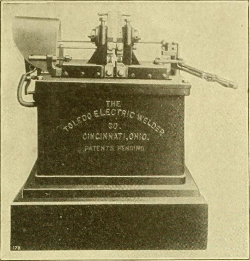 An illustration from Cyclopedia of applied electricity : a general reference work on direct-current generators and motors, storage batteries, electrochemistry, welding, electric wiring, meters, electric lighting, electric railways, power stations, switchboards, power transmission, alternating-current machinery, telegraphy, etc., 1916, leaf 410