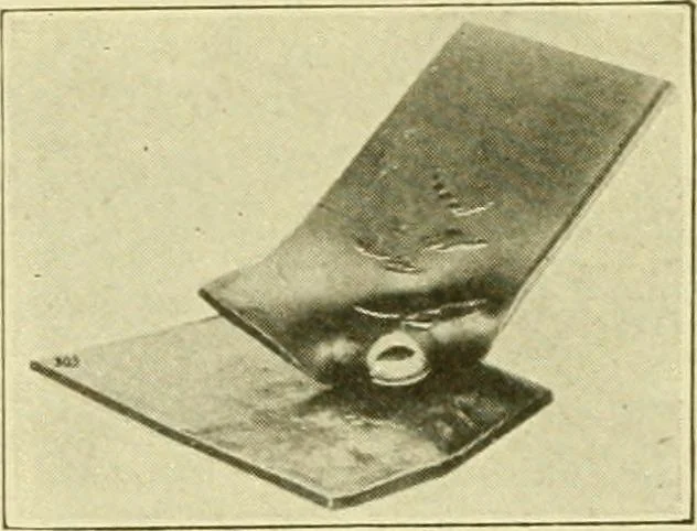 An illustration from Cyclopedia of applied electricity : a general reference work on direct-current generators and motors, storage batteries, electrochemistry, welding, electric wiring, meters, electric lighting, electric railways, power stations, switchboards, power transmission, alternating-current machinery, telegraphy, etc., 1916, leaf 414