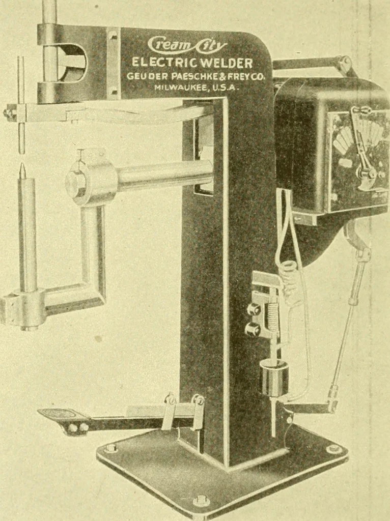 An illustration from Cyclopedia of applied electricity : a general reference work on direct-current generators and motors, storage batteries, electrochemistry, welding, electric wiring, meters, electric lighting, electric railways, power stations, switchboards, power transmission, alternating-current machinery, telegraphy, etc., 1916, leaf 419