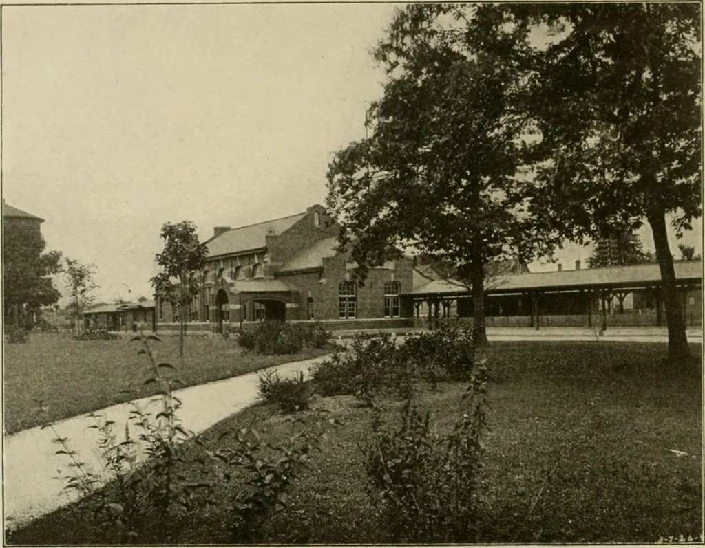 An illustration from Cyclopedia of architecture, carpentry, and building : a general reference work ..., 1907, leaf 285