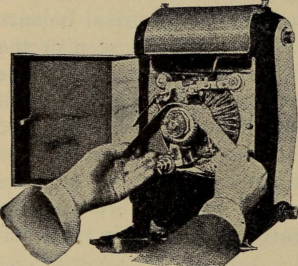 An illustration from Cyclopedia of locomotive engineering, with examination questions and answers; a practical manual on the construction care and management of modern locomotives, 1916, leaf 445