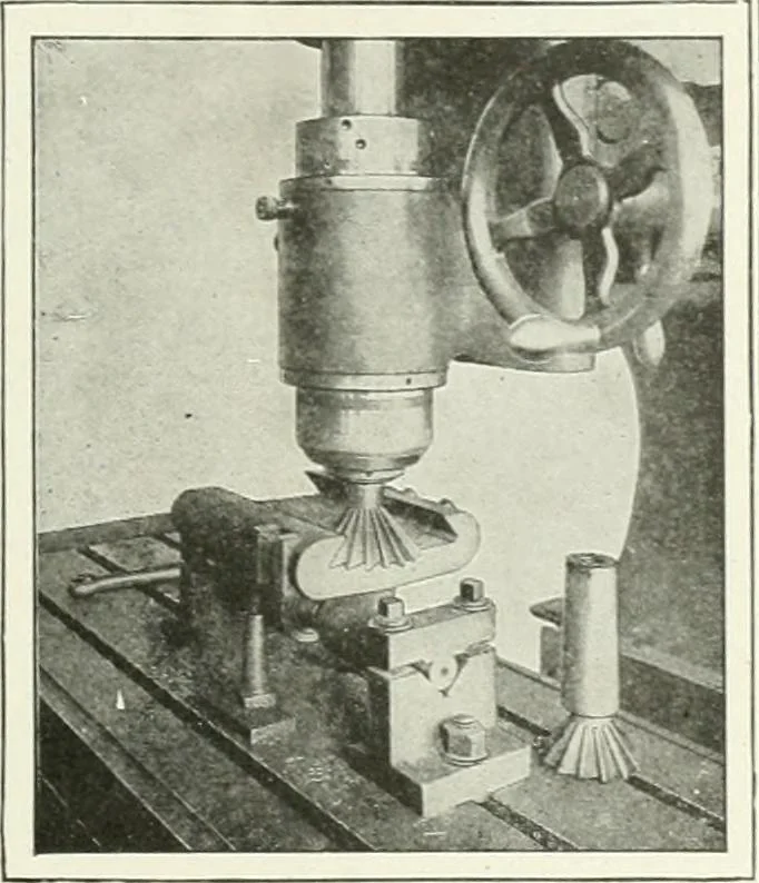 An illustration from Cyclopedia of mechanical engineering; a general reference work. Editor-in-chief Howard Monroe Raymond. Assisted by a corps of mechanical engineers, technical experts, and designers of the highest professional standing, 1908, leaf 209