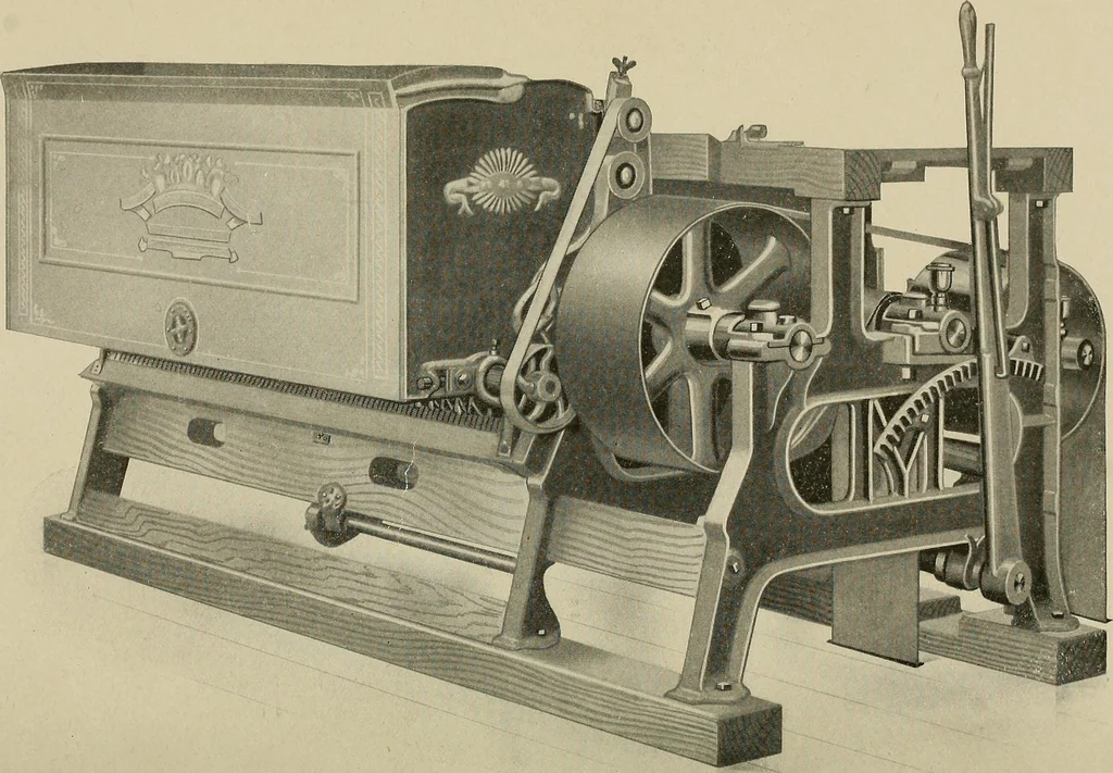 An illustration from Cyclopedia of textile work : a general reference library on cotton, woolen and worsted yarn manufacture, weaving, designing, chemistry and dyeing, finishing, knitting, and allied subjects, 1911, leaf 16