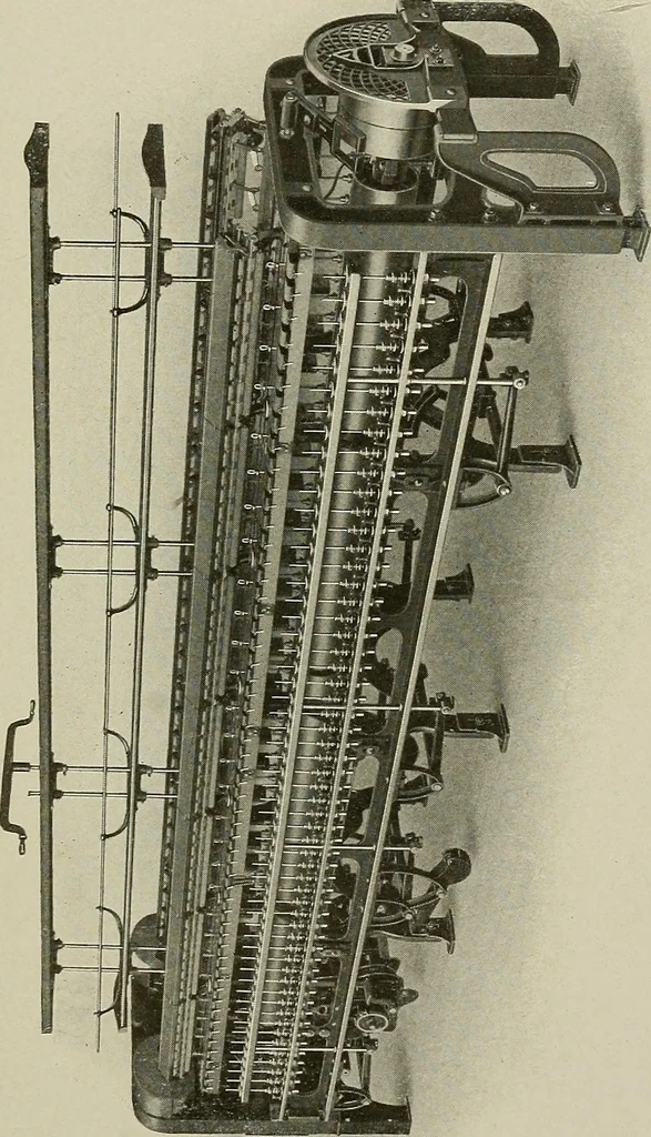 An illustration from Cyclopedia of textile work : a general reference library on cotton, woolen and worsted yarn manufacture, weaving, designing, chemistry and dyeing, finishing, knitting, and allied subjects, 1911, leaf 279