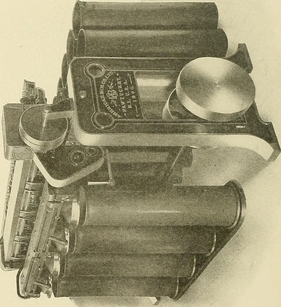 An illustration from Cyclopedia of textile work; a general reference library on cotton, woolen and worsted yarn manufacture, weaving, designing, chemistry and dyeing, finishing, knitting, and allied subjects, 1911, leaf 234