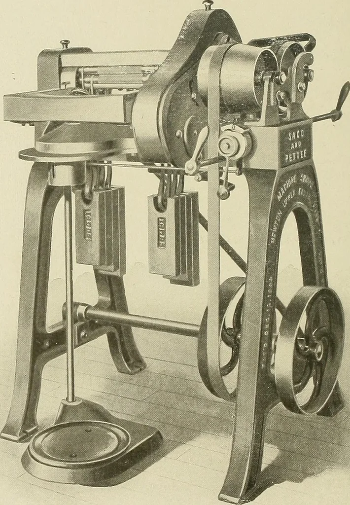 An illustration from Cyclopedia of textile work; a general reference library on cotton, woolen and worsted yarn manufacture, weaving, designing, chemistry and dyeing, finishing, knitting, and allied subjects, 1911, leaf 242