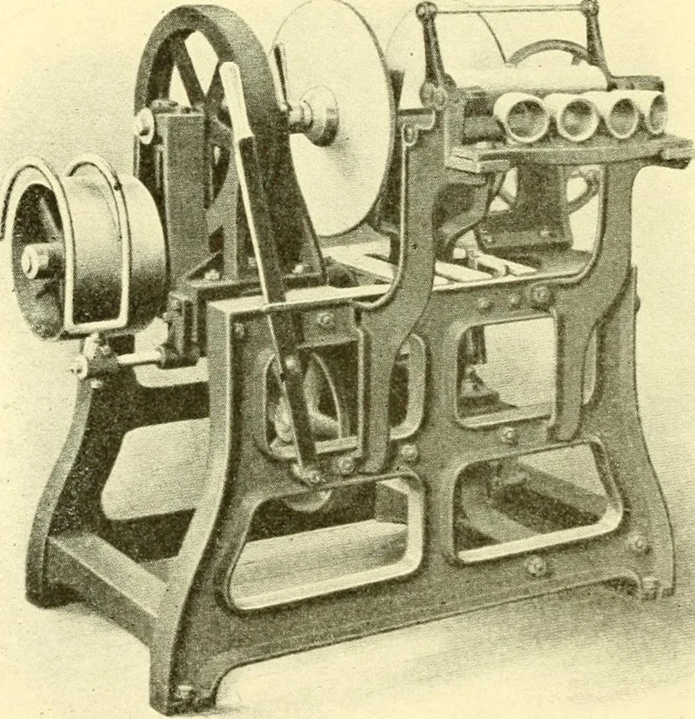 An illustration from Cyclopedia of textile work : a general reference library on cotton, woollen and worsted yarn manufacture, weaving, designing, chemistry and dyeing, finishing, knitting, and allied subjects, 1907, leaf 202