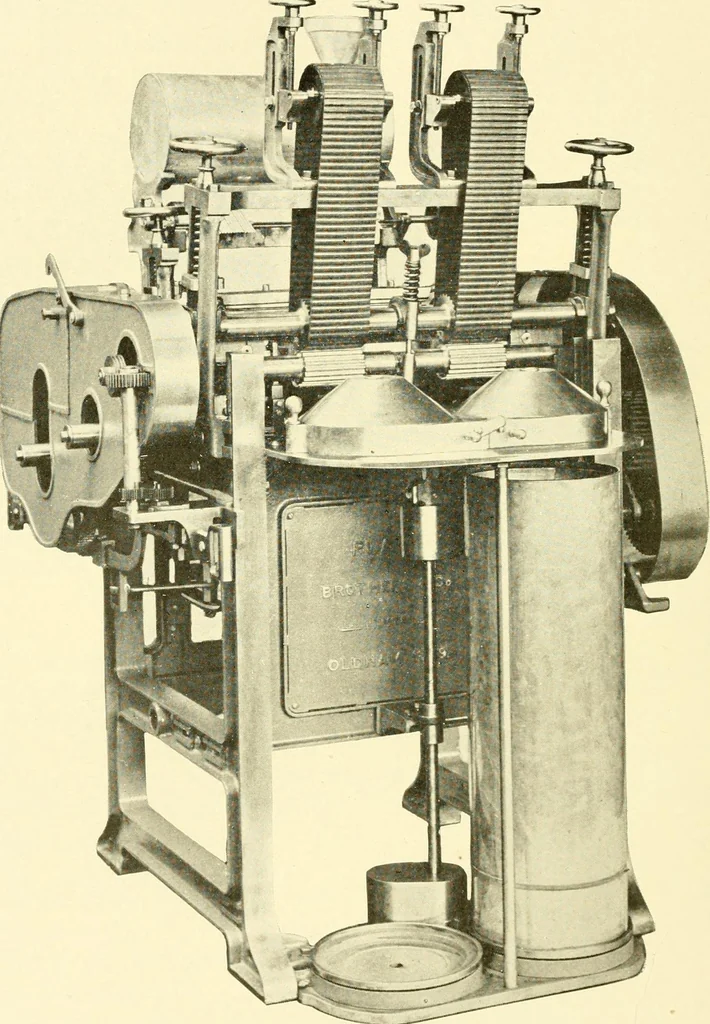 An illustration from Cyclopedia of textile work : a general reference library on cotton, woollen and worsted yarn manufacture, weaving, designing, chemistry and dyeing, finishing, knitting, and allied subjects, 1907, leaf 216