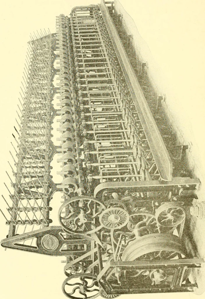An illustration from Cyclopedia of textile work : a general reference library on cotton, woollen and worsted yarn manufacture, weaving, designing, chemistry and dyeing, finishing, knitting, and allied subjects, 1907, leaf 326