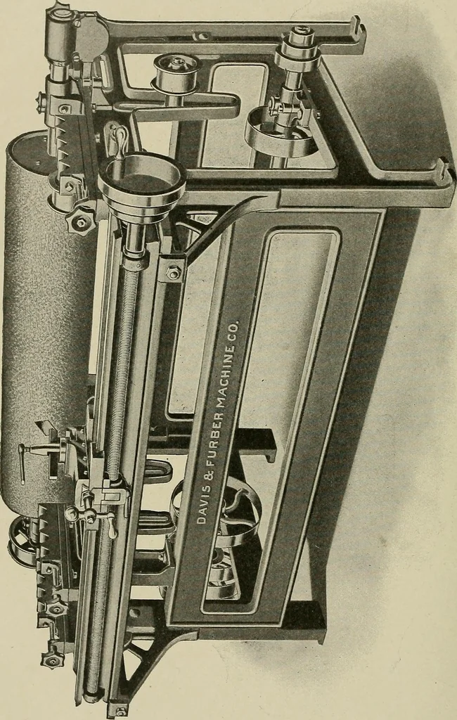 An illustration from Cyclopedia of textile work : a general reference library on cotton, woolen and worsted yarn manufacture, weaving, designing, chemistry and dyeing, finishing, knitting, and allied subjects, 1911, leaf 163