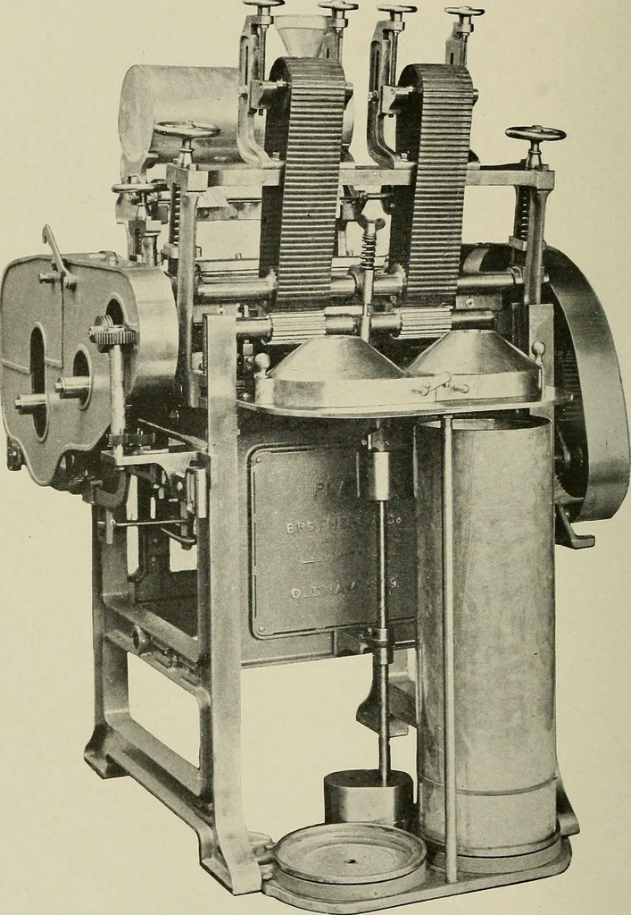 An illustration from Cyclopedia of textile work : a general reference library on cotton, woolen and worsted yarn manufacture, weaving, designing, chemistry and dyeing, finishing, knitting, and allied subjects, 1911, leaf 217