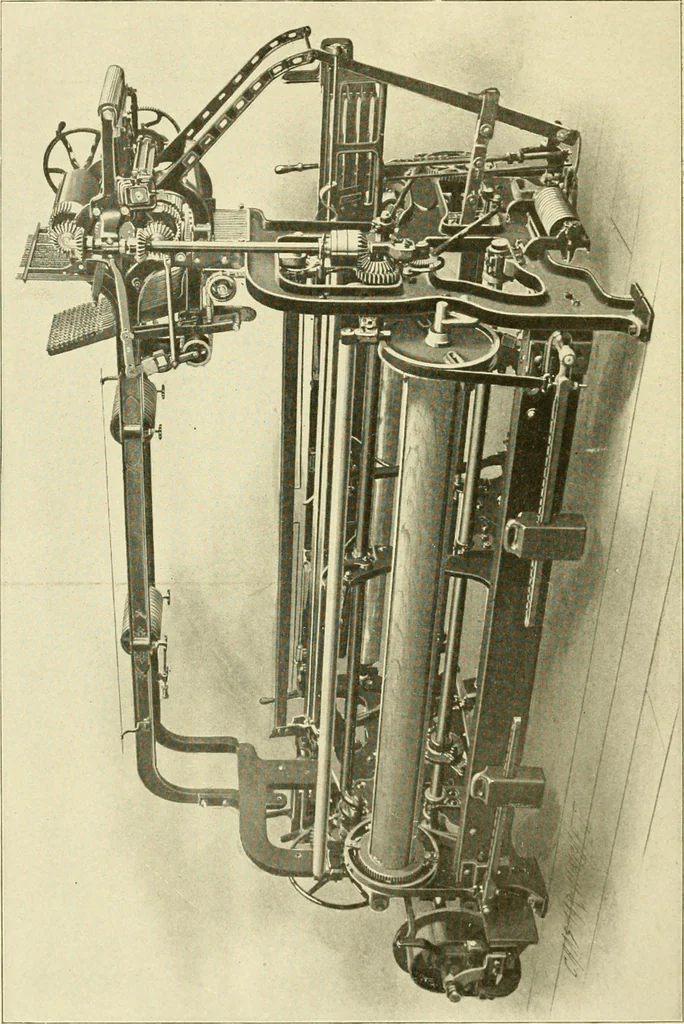An illustration from Cyclopedia of textile work : a general reference library on cotton, woollen and worsted yarn manufacture, weaving, designing, chemistry and dyeing, finishing, knitting, and allied subjects, 1907, leaf 122