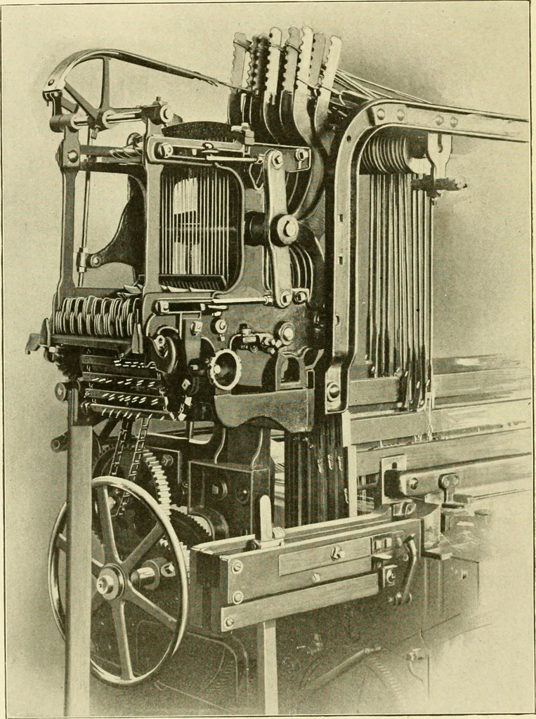An illustration from Cyclopedia of textile work : a general reference library on cotton, woollen and worsted yarn manufacture, weaving, designing, chemistry and dyeing, finishing, knitting, and allied subjects, 1907, leaf 298