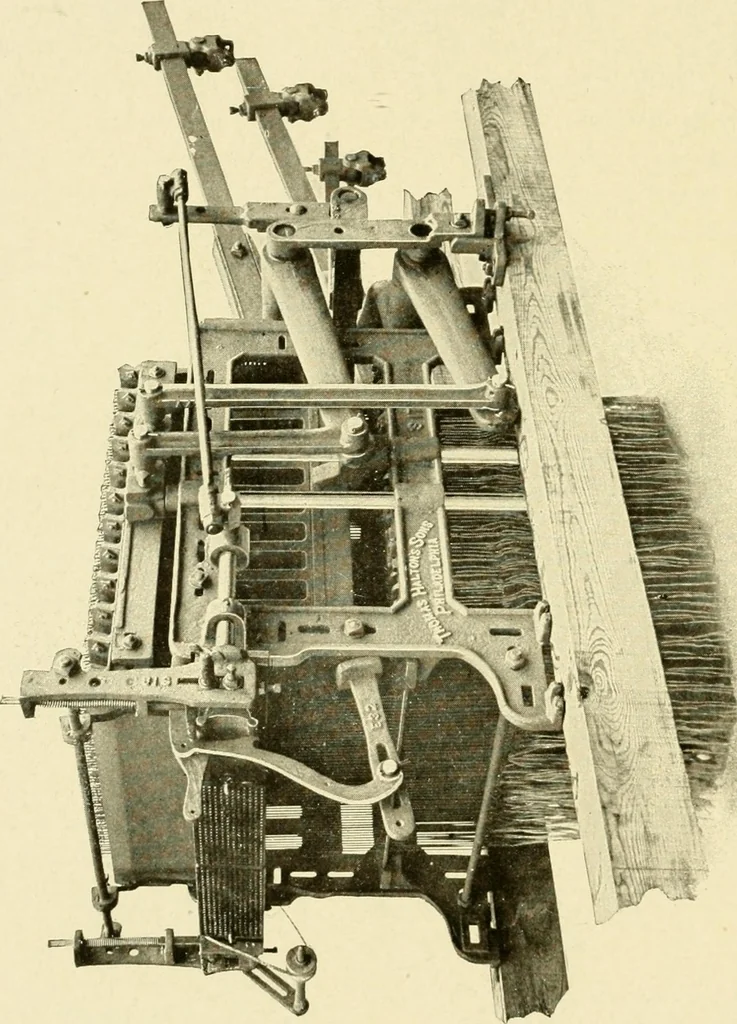 An illustration from Cyclopedia of textile work : a general reference library on cotton, woollen and worsted yarn manufacture, weaving, designing, chemistry and dyeing, finishing, knitting, and allied subjects, 1907, leaf 334