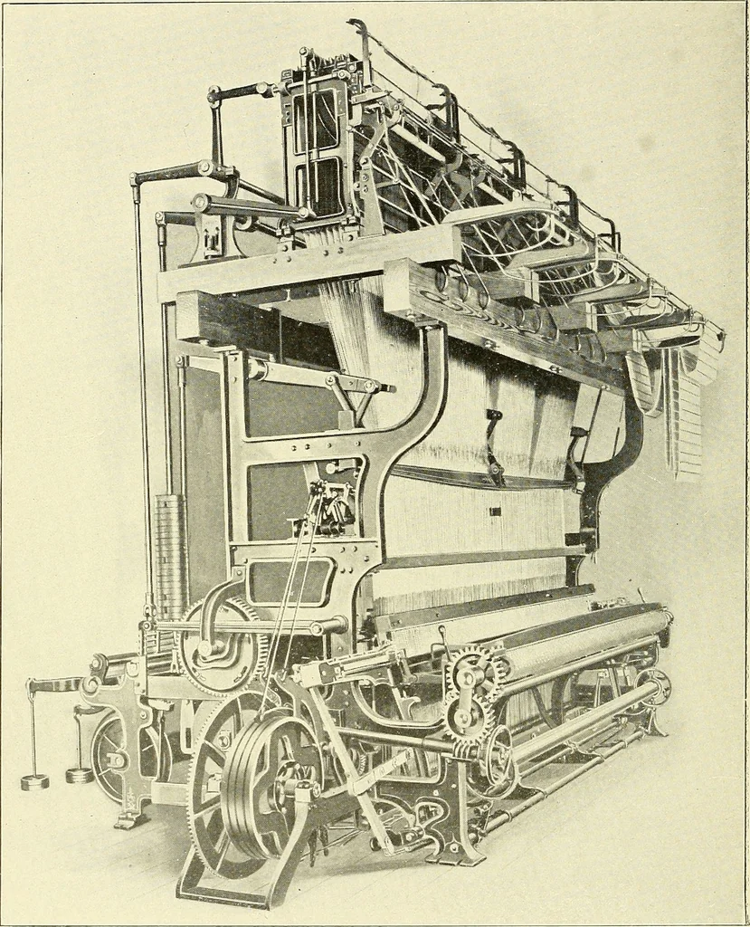 An illustration from Cyclopedia of textile work : a general reference library on cotton, woolen and worsted yarn manufacture, weaving, designing, chemistry and dyeing, finishing, knitting, and allied subjects, 1911, leaf 339