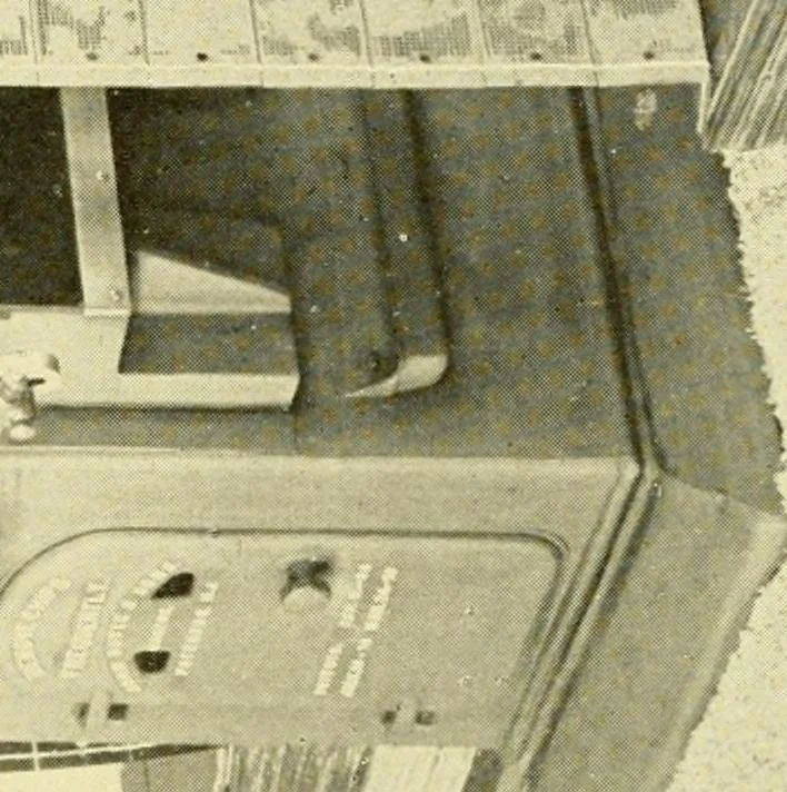 An illustration from Cyclopedia of textile work : a general reference library on cotton, woollen and worsted yarn manufacture, weaving, designing, chemistry and dyeing, finishing, knitting, and allied subjects, 1907, leaf 319