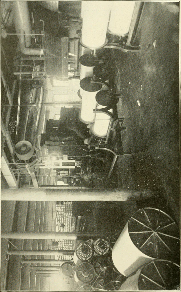 An illustration from Cyclopedia of textile work : a general reference library on cotton, woollen and worsted yarn manufacture, weaving, designing, chemistry and dyeing, finishing, knitting, and allied subjects, 1907, leaf 54