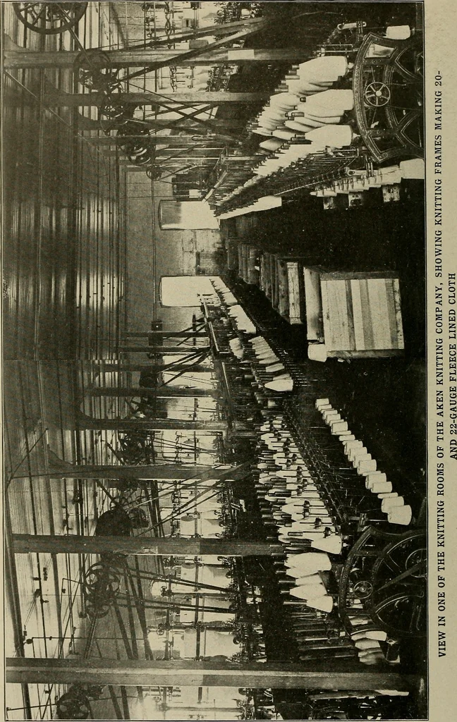 An illustration from Cyclopedia of textile work : a general reference library on cotton, woolen and worsted yarn manufacture, weaving, designing, chemistry and dyeing, finishing, knitting, and allied subjects, 1911, leaf 91