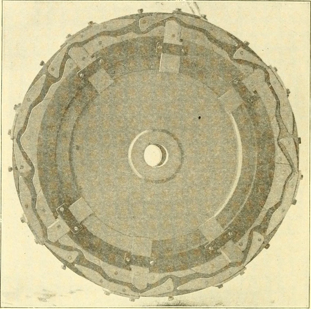 An illustration from Cyclopedia of textile work : a general reference library on cotton, woollen and worsted yarn manufacture, weaving, designing, chemistry and dyeing, finishing, knitting, and allied subjects, 1907, leaf 168